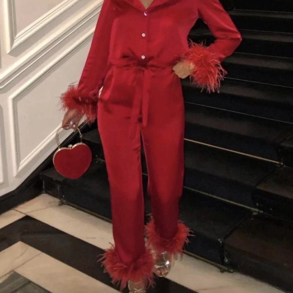 NADINE MERABI DARCIE Luxury Red Feathered Pijamas Set - Picture 3 of 12